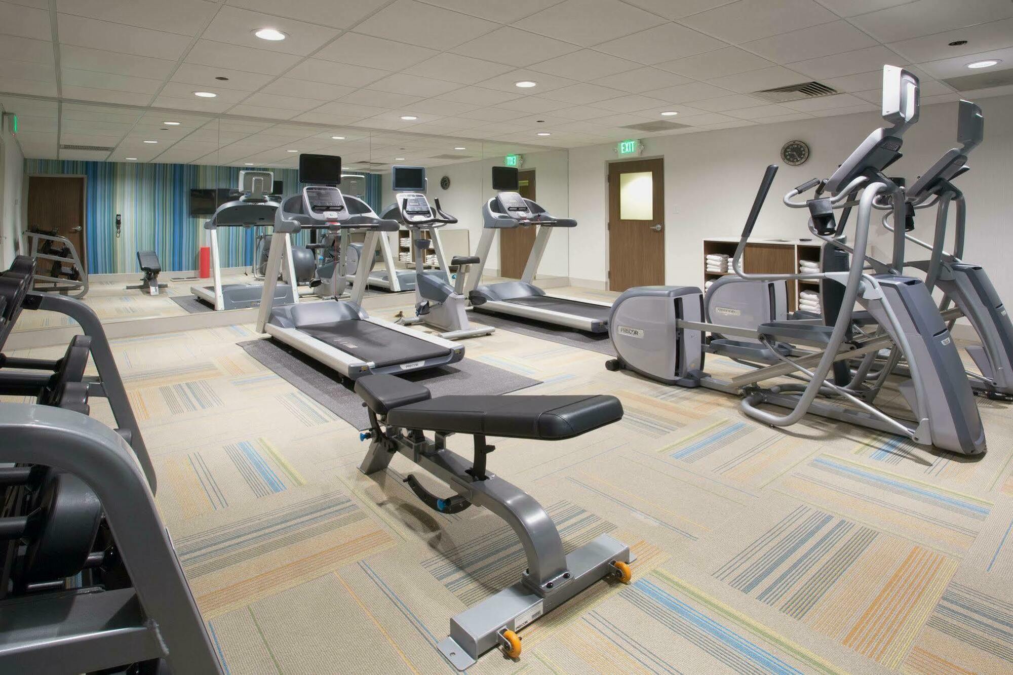 Holiday Inn Express & Suites Chicago North Shore - Niles By Ihg Экстерьер фото